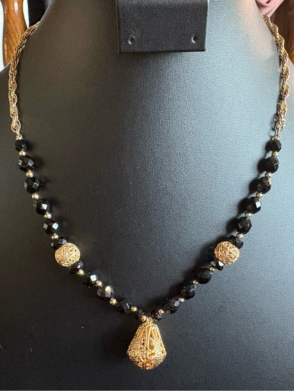 Vintage Black & Gold Statement Necklace Faceted Beads Filigree Pendant